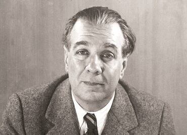 En honor a Borges, 100 mil poemas vuelan por las calles de Argentina