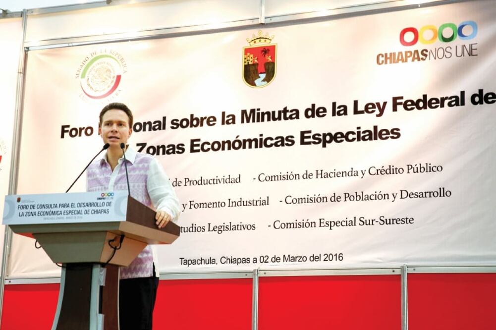 El gobernador de Chiapas, Manuel Velasco, participó en el primer Foro Nacional de la Ley Federal de Zonas Económicas Especiales propuesta por el Presidente (EL UNIVERSAL)