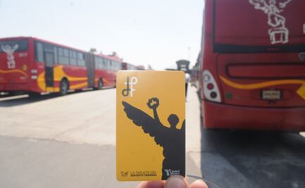 Tarjetas viejas del Metrobús dejan de funcionar el viernes