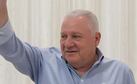 Rafael Marín Mollinedo renuncia a Secretaría del Bienestar en Yucatán; buscará candidatura de Morena al Gobierno de Quintana Roo