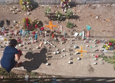 Con altar, veladoras y rezos, guardan luto en Chiapas por 55 migrantes fallecidos