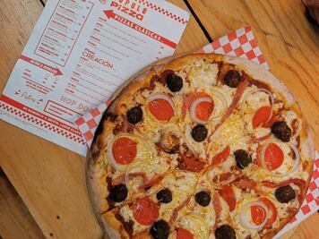 Pizza y cerveza artesanal, conoce Lúpulo en la CDMX