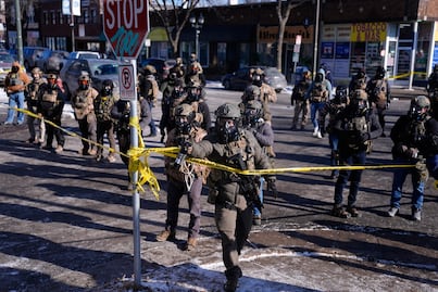 "No se puede confiar" en una investigación federal del tiroteo fatal en Minneapolis: gobernador Walz; falta coordinación, dice Vance