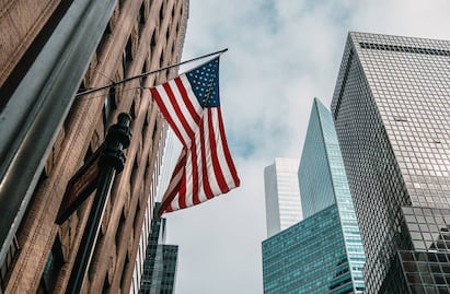 Estados Unidos ya no pedirá prueba de vacunación a viajeros