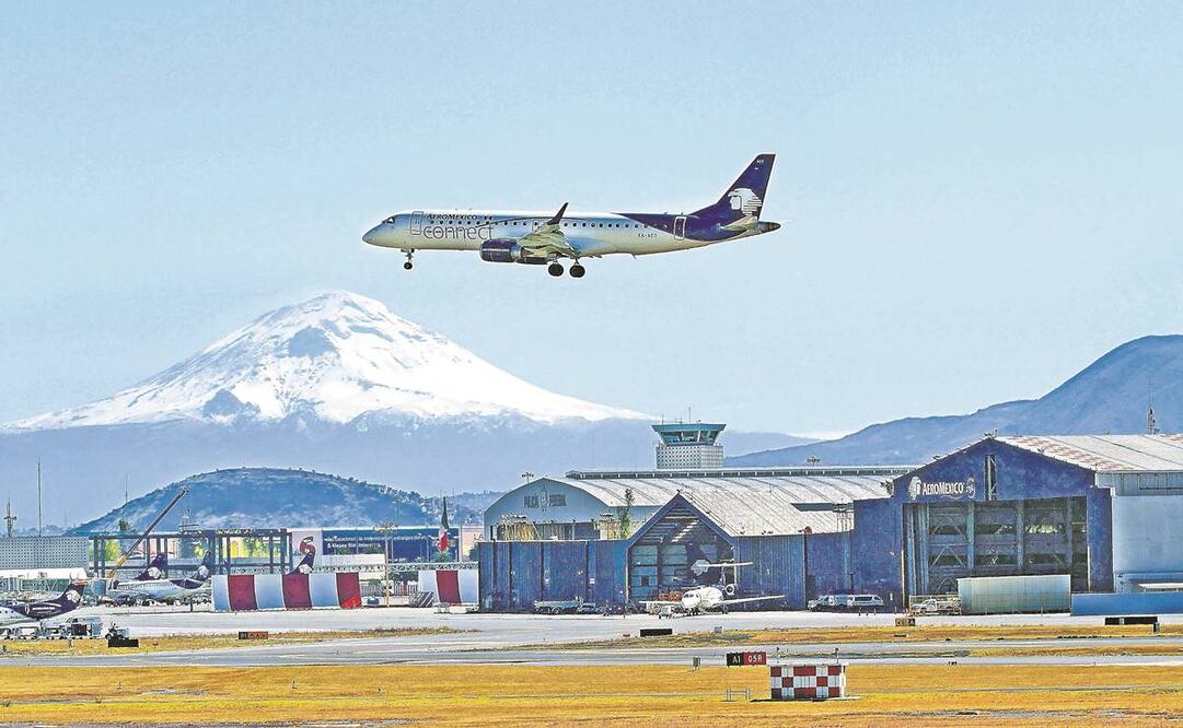 Se debe recuperar el protocolo de actuación, procedimientos y rutas previos al rediseño del espacio aéreo, dijo Xóchitl Gálvez. Foto: Archivo/EL UNIVERSAL.