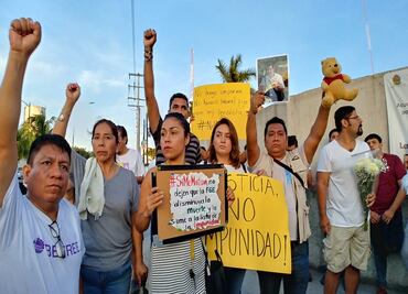 Periodistas marchan en Cancún; exigen justicia para Javier Valladares