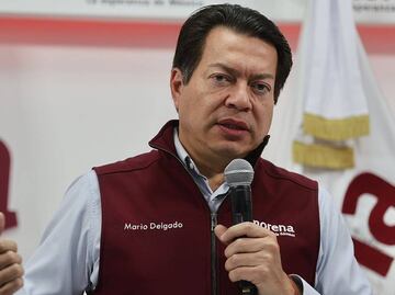 Alista Morena denuncia penal por “guerra sucia” de bots contra Sheinbaum y AMLO