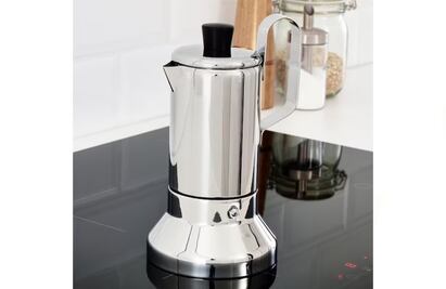 ALERTA. ¿Tienes esta cafetera de IKEA? La empresa llama a dejar de usarla porque "puede reventar"