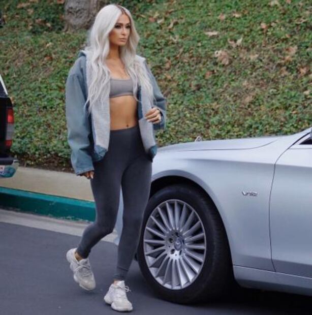 Paris Hilton revela por qué copió el look de Kim Kardashian