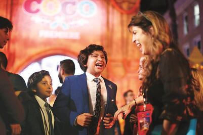 El joven que cruzó esqueletos en Pixar