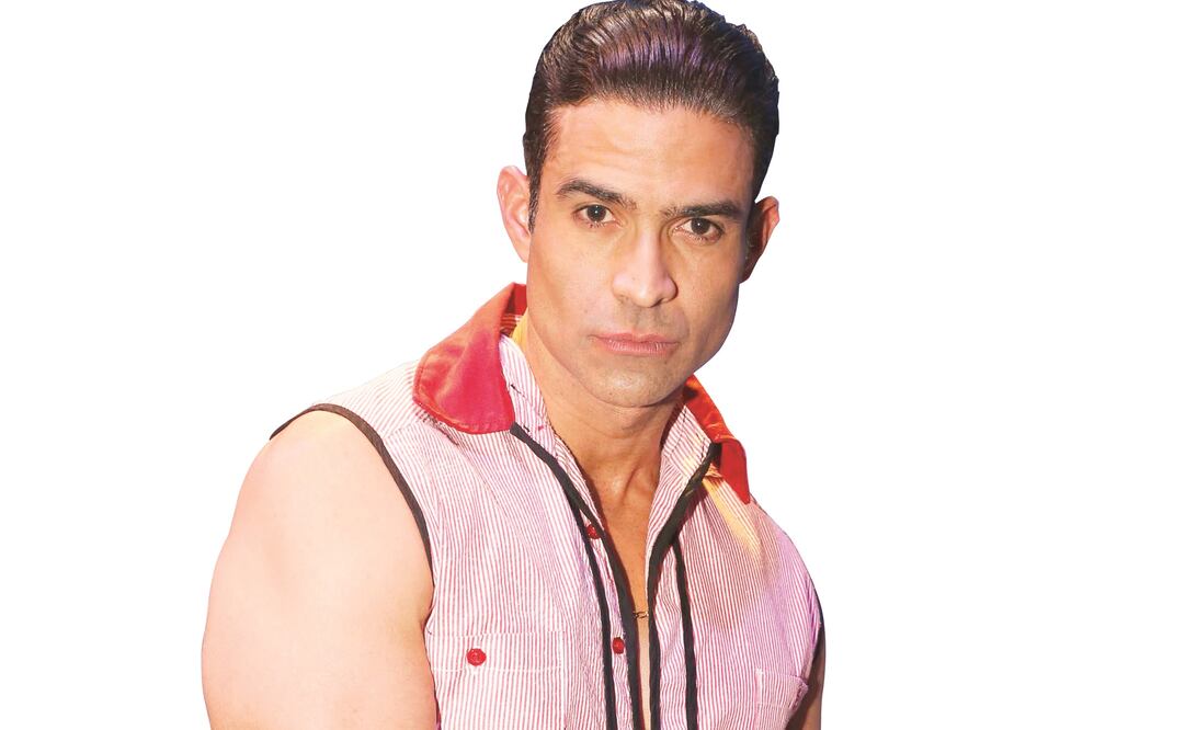 Juan Vidal defiende a Gabriel Soto