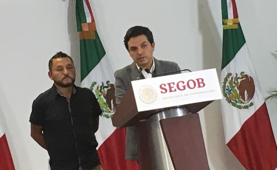 El subsecretario Zoé Robledo y "El Mijis" en la sede de la Secretaría de Gobernación. Foto: Ariadna García/EL UNIVERSAL 