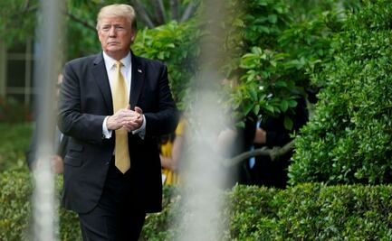 Dos fiscales que investigaron a Clinton defenderán a Trump en juicio político