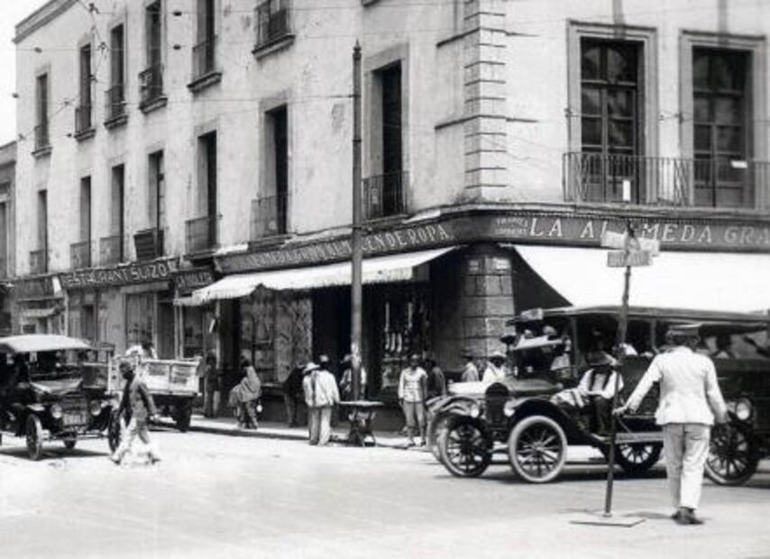 Cuando aparecieron los taxis en la Ciudad de México