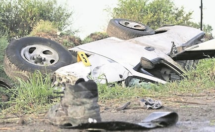 Persecución por robo acaba en volcadura en Celaya; 4 muertos