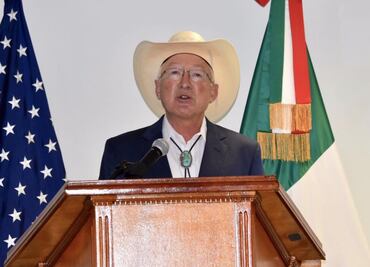 Nuevo embajador de EU, Ken Salazar, llega a México con migración y pandemia de prioridad