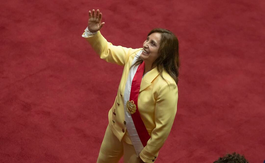 Dina, nueva presidenta de Perú, una mujer sin experiencia política o respaldo