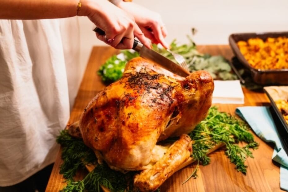 ¿Cuánto tiempo debe estar en el horno el pavo?