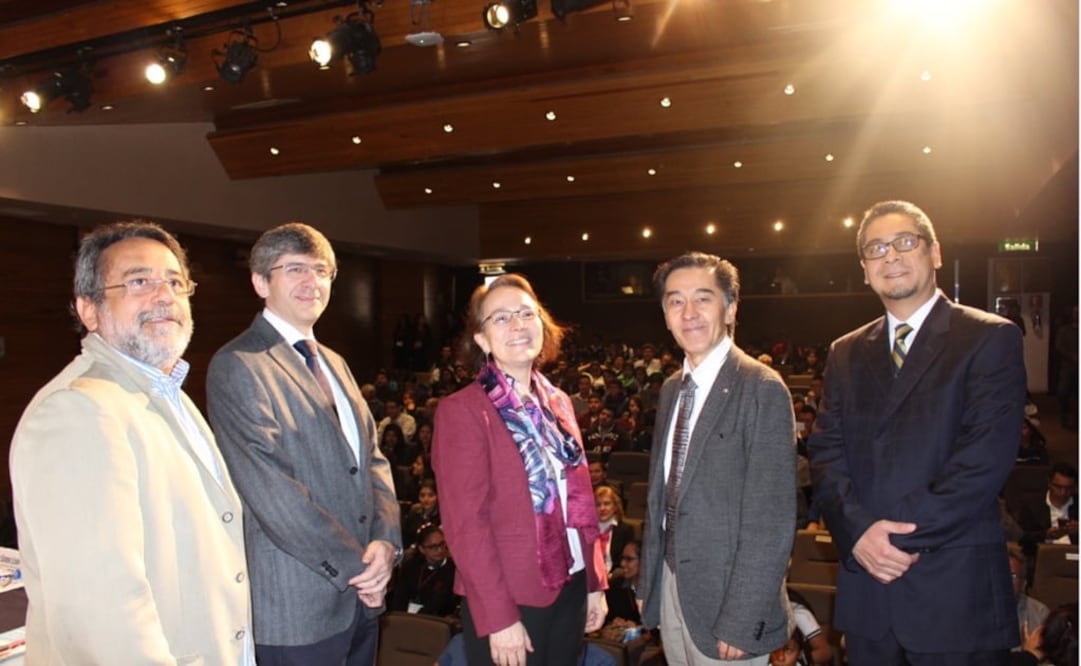 José Franco (izquierda), William Lee, Estela Lizano, Jaime Urrutia y José Ramón Hernández durante la inauguración. (FOTO: Anayansin Inzunza/ FCCyT) 