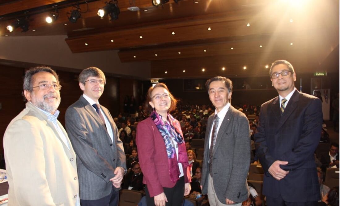 José Franco (izquierda), William Lee, Estela Lizano, Jaime Urrutia y José Ramón Hernández durante la inauguración. (FOTO: Anayansin Inzunza/ FCCyT)