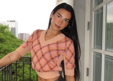 Dua Lipa enseña cómo llevar un "total look" de cuero esta temporada