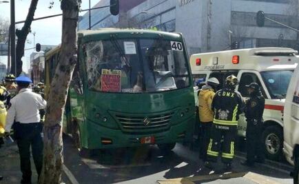 Reportan 5 heridos por choque de camión en el Centro