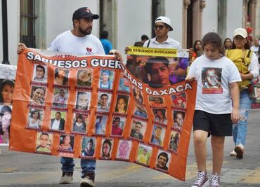 Marchan por personas desaparecidas en los estados del país; exigen un alto a la impunidad y a la indiferencia institucional