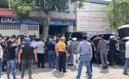 Denuncian negligencia médica en muerte de director de radio de la Universidad Autónoma de Guerrero; Issste niega acusaciones