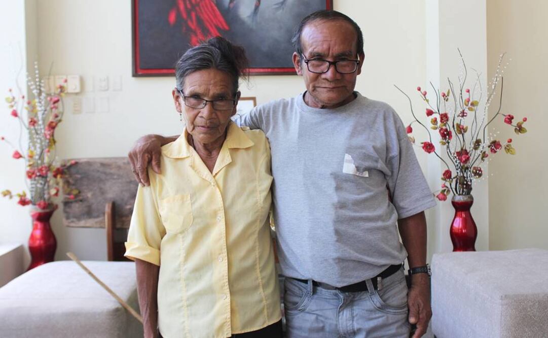 Rosa Andrade Ocagane y su hermano, últimos hablantes de resígaro. FOTO: Natalia Verástegui/EFE.