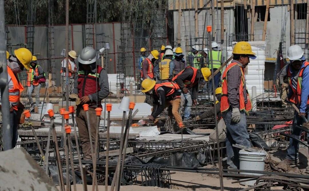 Cosntrucción de casas en el cerro del Chiquihuite. Foto: Fernanda Rojas. EL UNIVERSAL