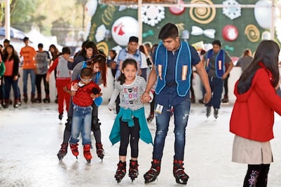 Crónica. Hasta dos horas esperan para patinar sobre hielo