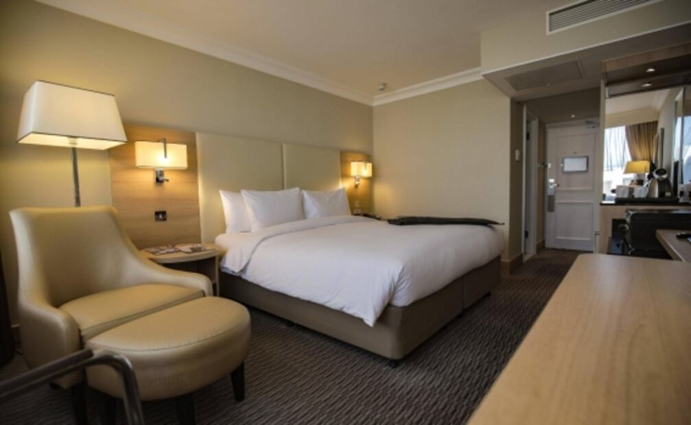 Confinamiento por 51 mil pesos: así son los “hoteles de cuarentena” de este país