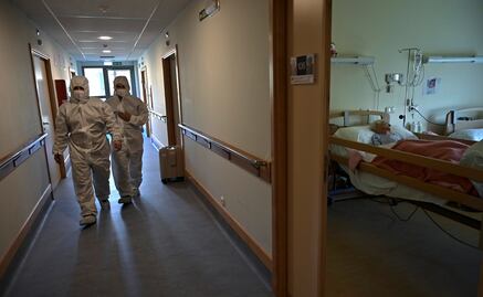 Covid-19: Servicios médicos definen riesgos en casas de retiro y asilos