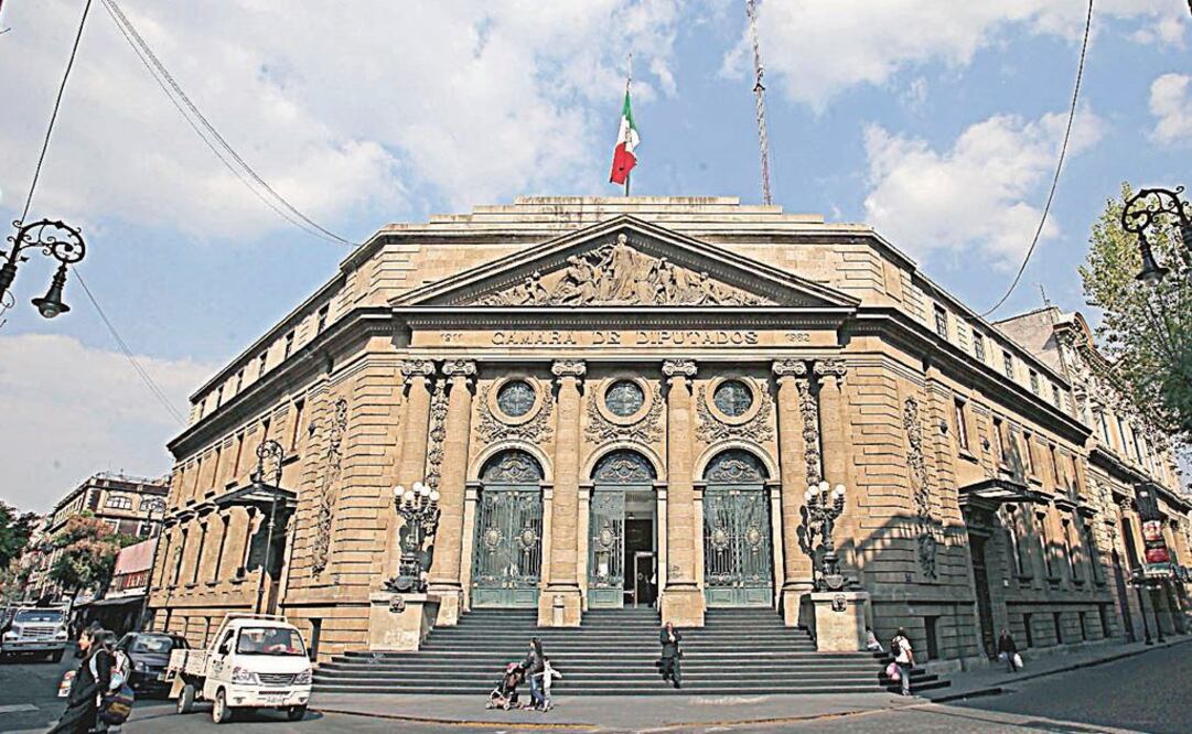 Obtiene reportera de EL UNIVERSAL premio al mérito periodístico de la Asamblea