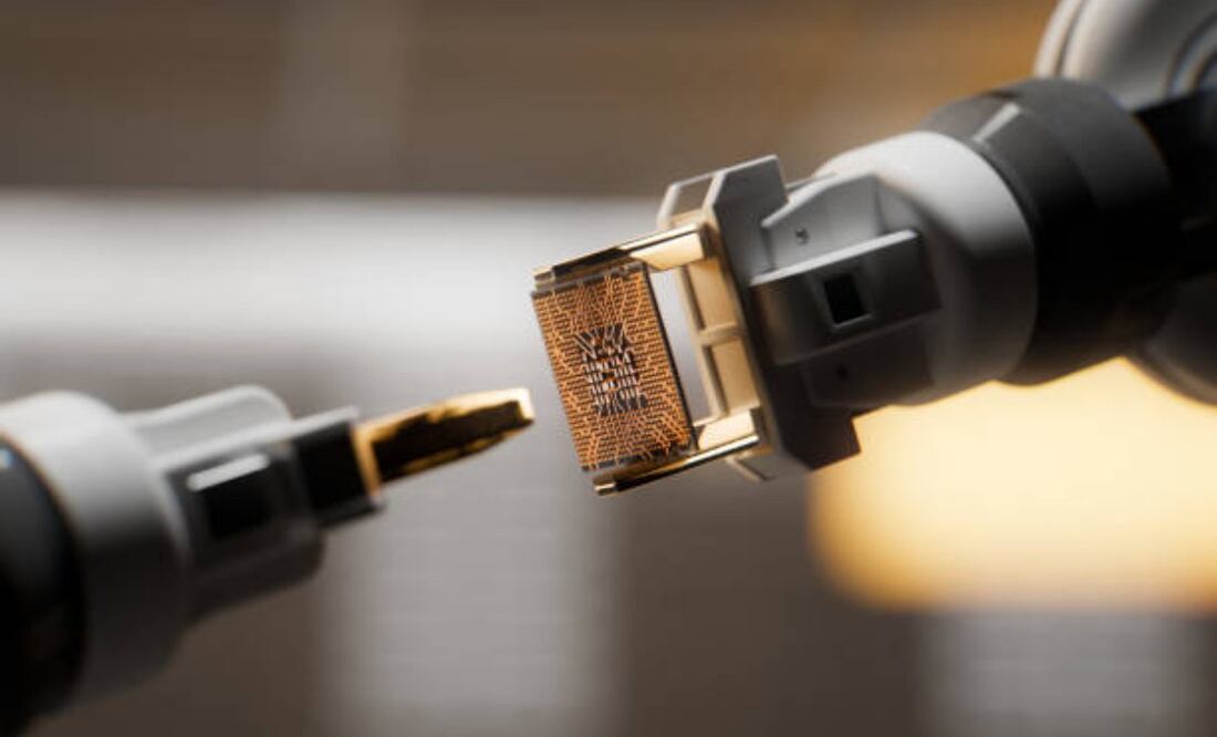 El Tribunal de Distrito de Róterdam dijo que el sospechoso compartió información sobre la instalación de una línea de producción de microchips en Rusia. Foto: iStock