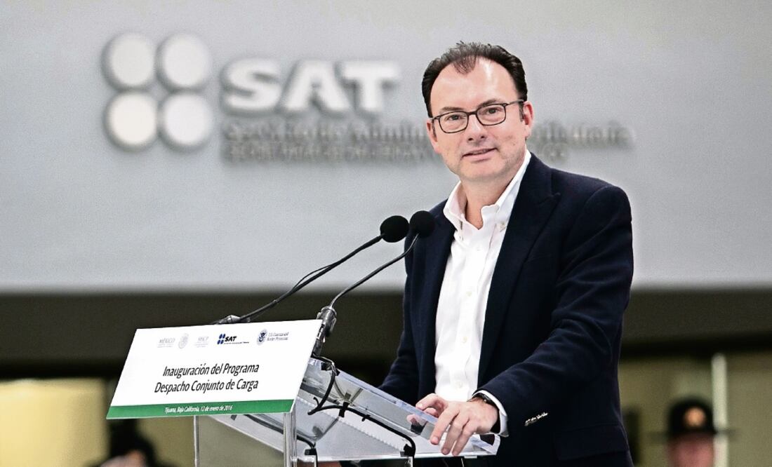 Luis Videgaray indicó que se busca un éxito tanto en las exportaciones a EU como las importaciones a México (ESPECIAL)