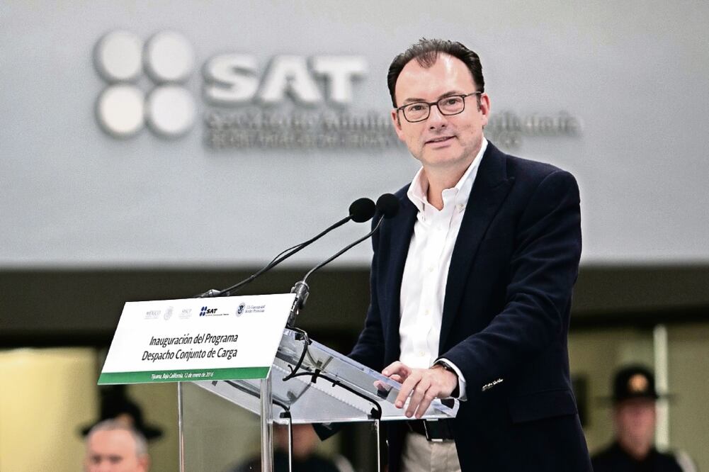 Luis Videgaray indicó que se busca un éxito tanto en las exportaciones a EU como las importaciones a México (ESPECIAL)