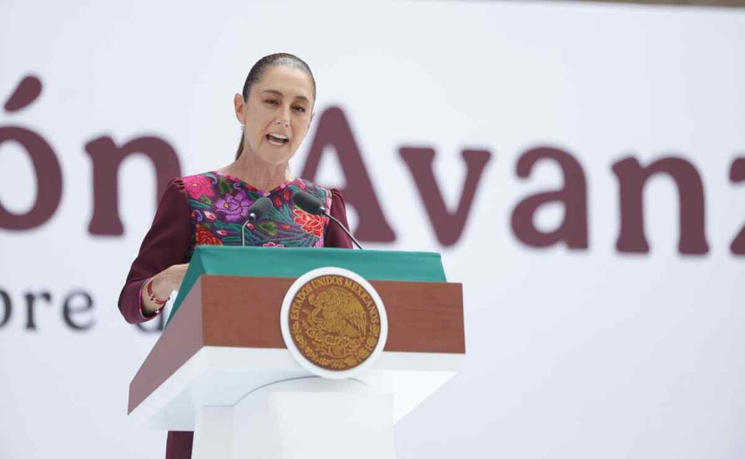 Claudia Sheinbaum, presidenta de México, en su mensaje desde el Zócalo a un año de su gobierno, el 5 de octubre de 2025 / Foto: Diego Simón. EL UNIVERSAL