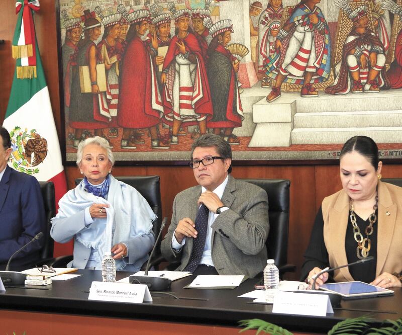 Olga Sánchez Cordero, Ricardo Monreal y Mónica Fernández participaron ayer en la junta de la Jucopo en el Senado de la República. Foto: CARLOS MEJÍA. EL UNIVERSAL