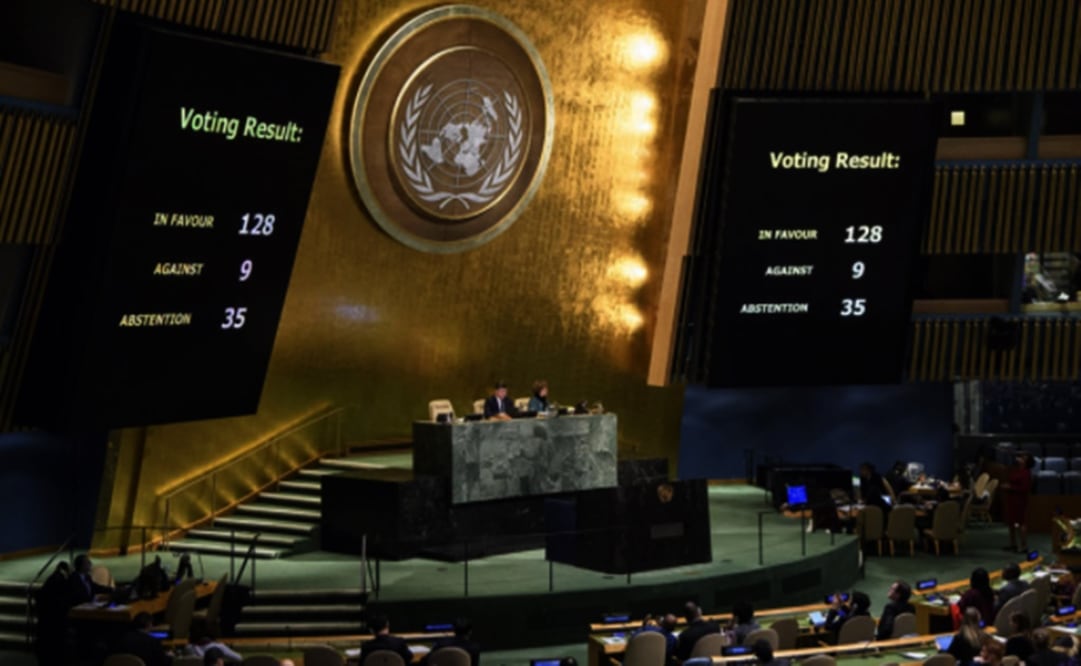 Panels in the General Assembly Hall showing the final count for the resolution on ‘the status of Jerusalem – Photo: Taken from UN News Centre website/Manuel Elias