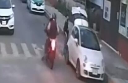 Motosicarios matan a balazos a subdirectora de primaria y dejan herido a un niño en Veracruz: VIDEO