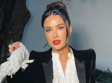 Salma Hayek luce espectacular sin maquillaje en un safari