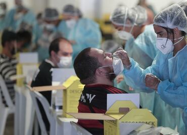 Nuevo récord de casos Covid en el mundo con 3.84 millones en un día