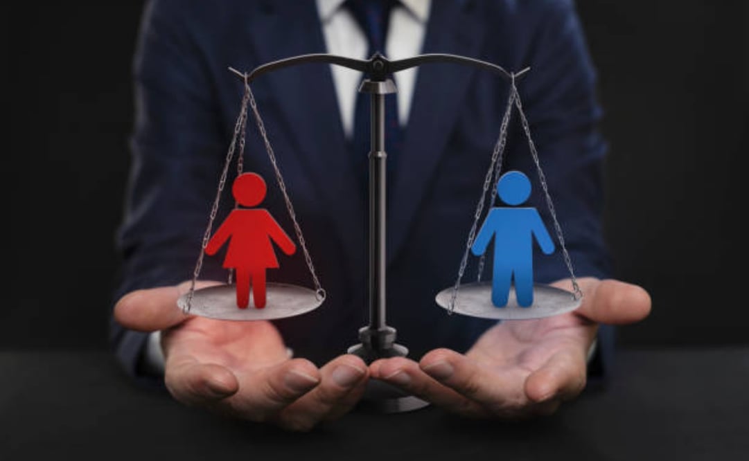 La presencia de mujeres en posiciones directivas apenas alcanza el 30% en el sector. (18/03/26) Foto: iStock