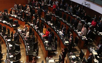 Senado guarda minuto de silencio por policías asesinados en Aguililla, Michoacán