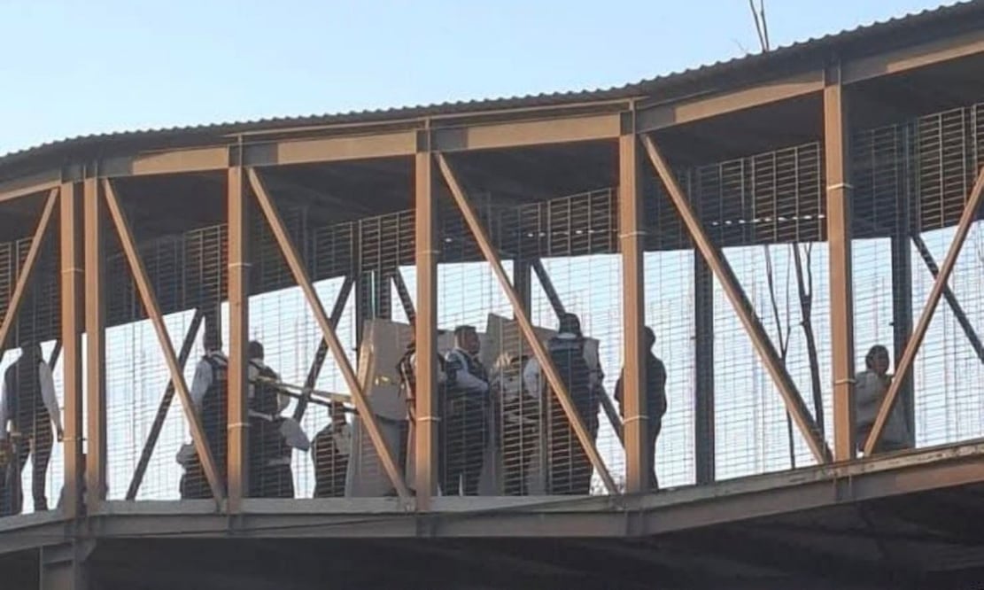 Muere adulto mayor en la Estación Lechería del Mexibús. Foto: Especial.