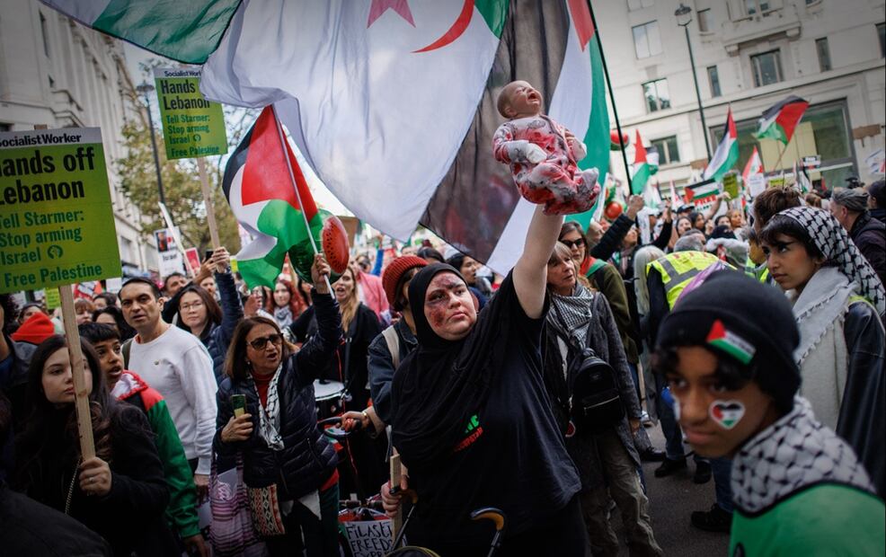 Manifestantes en Londres, Reino Unido. Foto: EFE