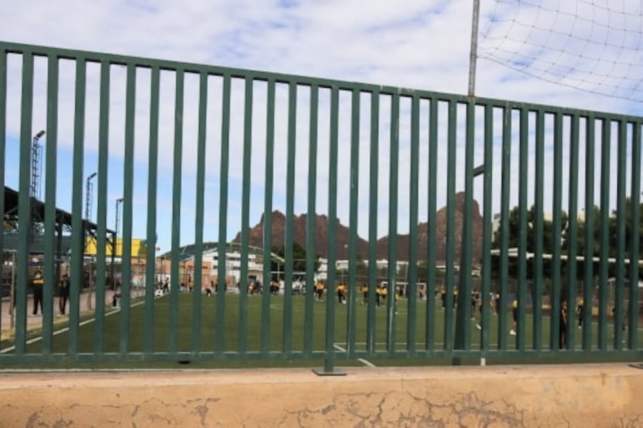 “Hoy aprendí qué significa pecho tierra”: niño de kínder tras balacera en Guaymas, Sonora