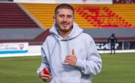 El equipo de futbol de Octavio Ocaña le rinde emotivo homenaje