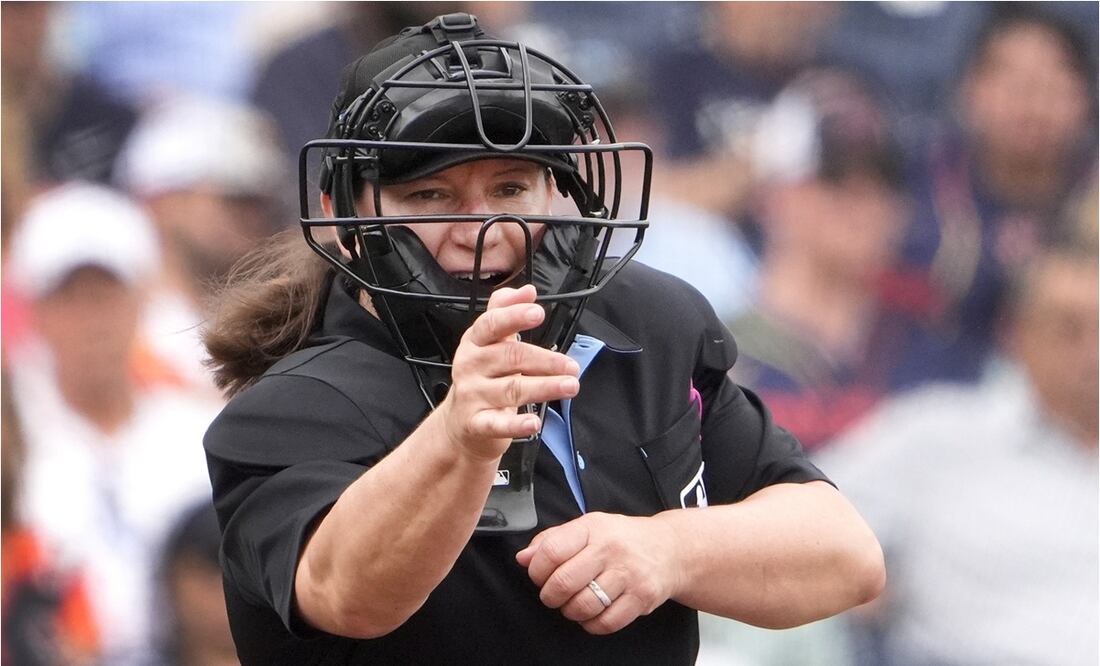 Jen Pawol, umpire de Grandes Ligas. FOTO: AP